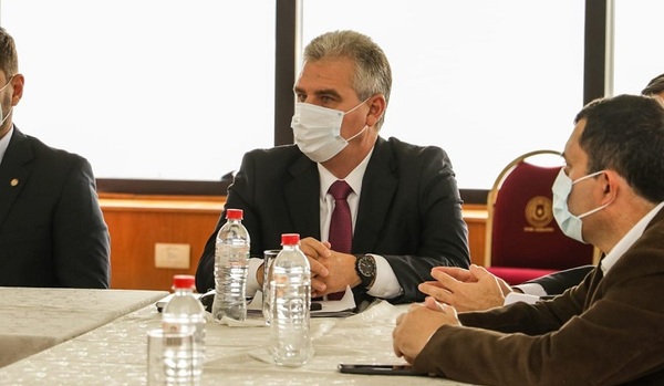 Bacchetta: "Mazzoleni es buena persona pero mal administrador"