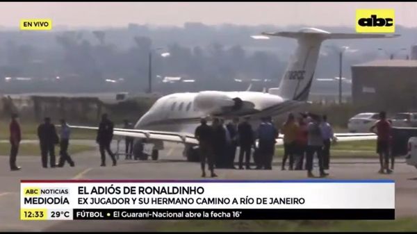 Ronaldinho y su hermano abandonan el país - Nacionales - ABC Color