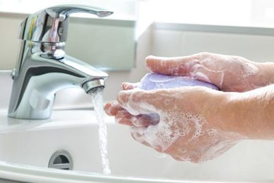 Prácticas sanitarias ayudan a evitar cuadros infecciosos · Radio Monumental 1080 AM