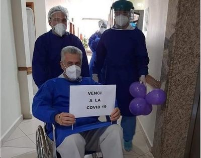 Despiden a Intendente del Hospital tras vencer al Coronavirus