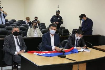 Efraín Alegre rechaza medidas decretadas por jueza en caso de facturas falsas