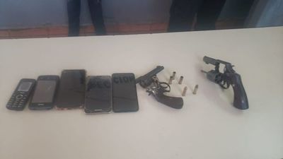 Un asaltante herido y otro detenido tras asalto - ABC en el Este - ABC Color