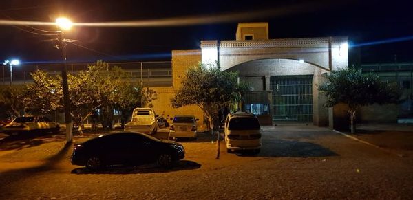 En caldeada reunión, celadoras de la cárcel pidieron equipos de bioseguridad - Nacionales - ABC Color