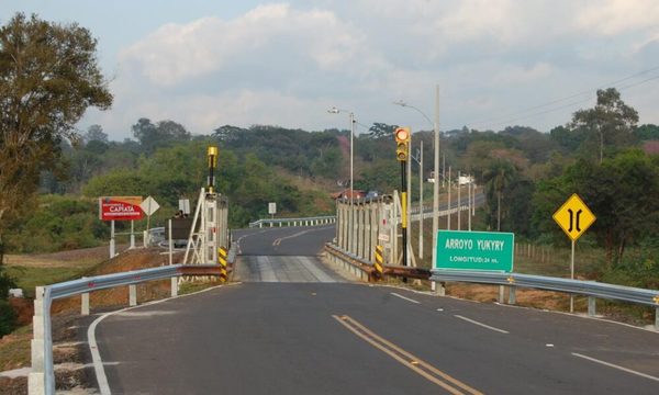Tramo asfáltico entre Areguá y Capiatá causa revuelo en redes sociales
