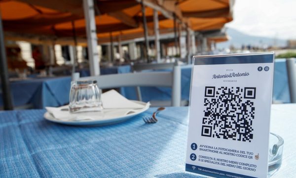 Restaurantes en España utilizan códigos QR para ordenar pedidos.