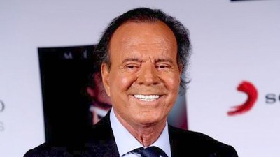 Julio Iglesias, el hispano más platudo del mundo | Crónica