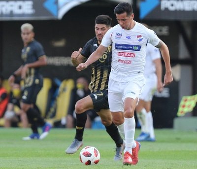 Le faltó fútbol, pero le sobran empuje y garra | Crónica