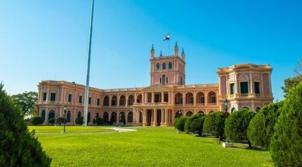 Confirman brote de COVID-19 en Palacio de Gobierno: limitarán agenda de Mario Abdo Benítez