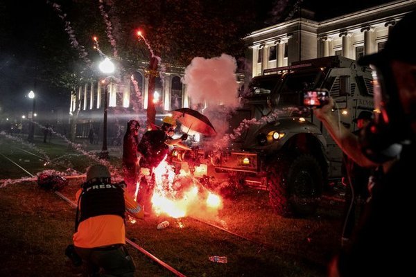 Protestas antirracistas: una nueva noche de furia en Wisconsin termina con dos muertos - ADN Paraguayo