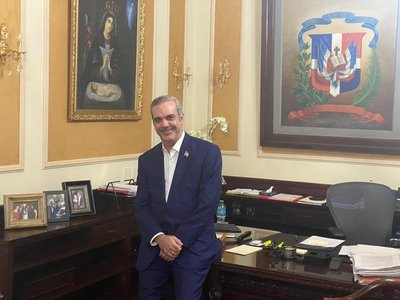 ¡No más fotos de autoridades! El pedido del presidente de República Dominicana que se hizo viral - Megacadena — Últimas Noticias de Paraguay