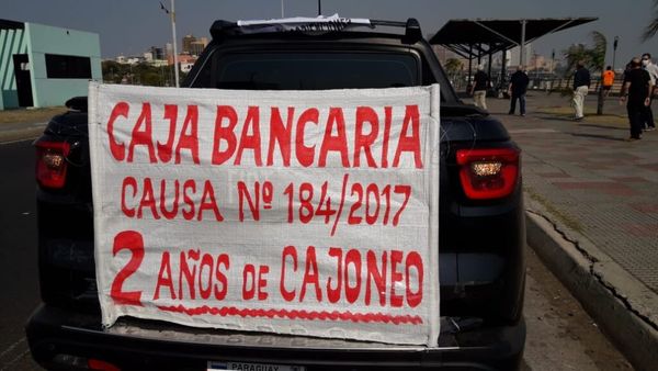 Jubilados piden basta de corrupción e impunidad: caso de directivos procesados está cajoneado hace 2 años