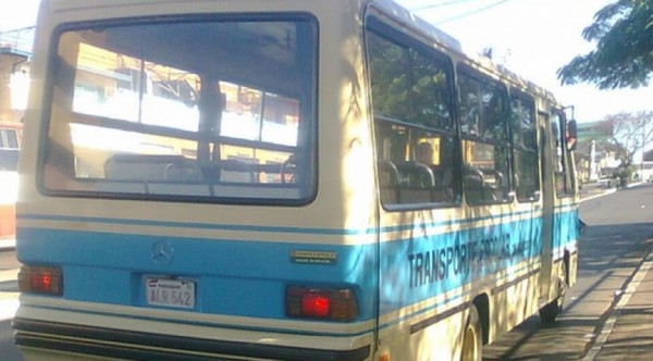 Choferes de transportes escolares piden ayuda del Gobierno: 'Estamos apenas – apenas, paraguayito ipórtepe'