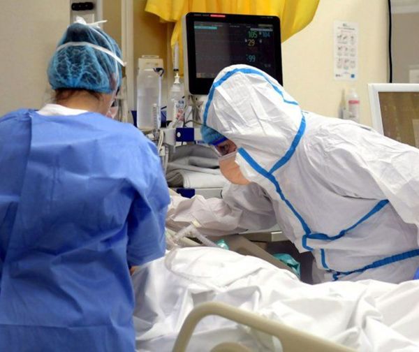 Aumentan contagios de COVID-19 en médicos terapistas