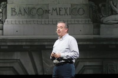 Banco de México lleva hasta 12,8 % su histórico pronóstico de caída del PIB - MarketData