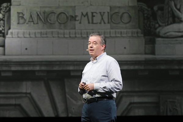 Banco de México lleva hasta 12,8 % su histórico pronóstico de caída del PIB - MarketData