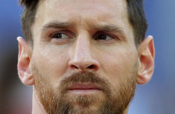 Periodista español dispara en contra de Messi: 'Se va la tiranía del vestuario' - SNT