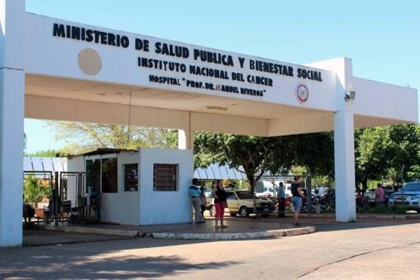 HOY / Director del Incan dice que hay pacientes con riesgo de muerte ante falta de equipos