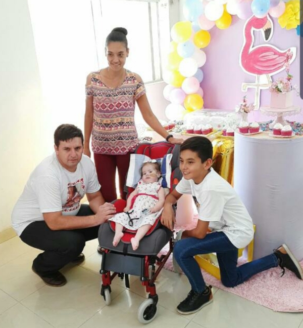 Agustina ya cuenta con un respirador y se prepara para abandonar el hospital » Ñanduti