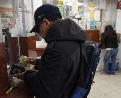 Las remesas enviadas a El Salvador muestran «dinamismo» pese a caída de 4,7 % - MarketData