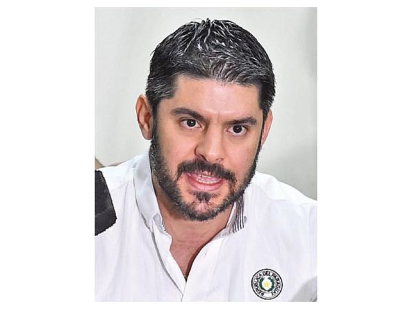 Bacchetta anuncia apoyo a Nenecho Rodríguez