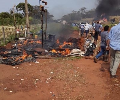 Crónica / Invasión, tiroteo y un fallecido en Barbero