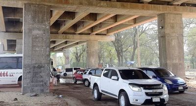 MOPC dice que “trozos de madera” no afectan la seguridad de megaviaducto - Nacionales - ABC Color