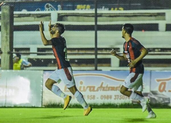 Cerro Porteño sufre, pero gana en Villarrica