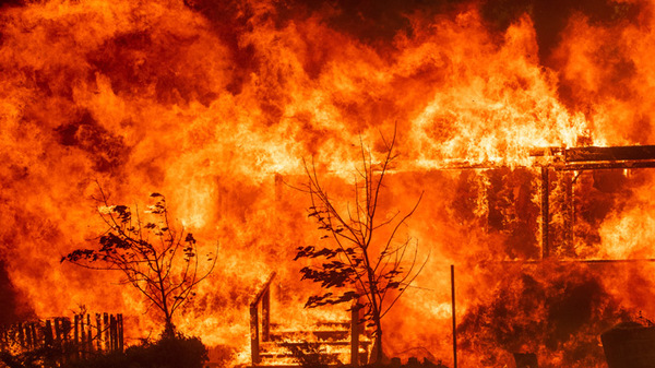 Militares ayudan a combatir incendios en California