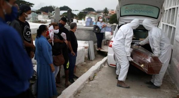 117.000 muertes por COVID-19 en Brasil