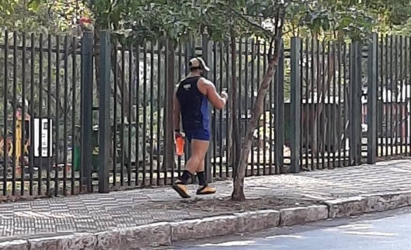 HOY / Instructor de gym con Covid-19 fue pillado haciendo caminata: Fiscalía anuncia investigación