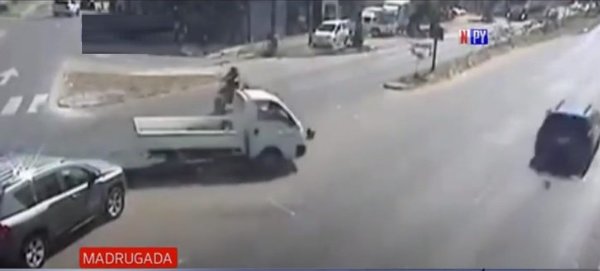 Joven en grave estado tras violento accidente de tránsito | Noticias Paraguay