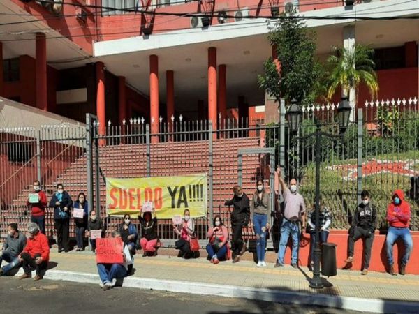 Denuncian a nuevo cuatrinomio de la ANR por persecución laboral