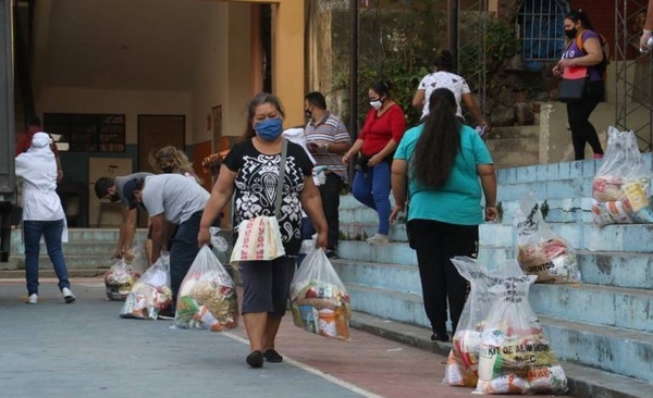 HOY / Continúa la 7° entrega de kits de alimento escolar por parte del MEC