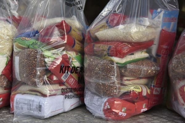 Entrega de kits de alimentos continúa hoy en varias instituciones educativas de Asunción