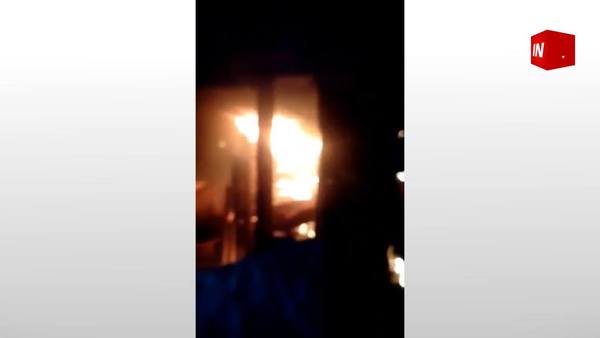 YATYTAY: BOMBEROS RESCATARON A UN ADULTO MAYOR DE SU CASA EN LLAMAS.