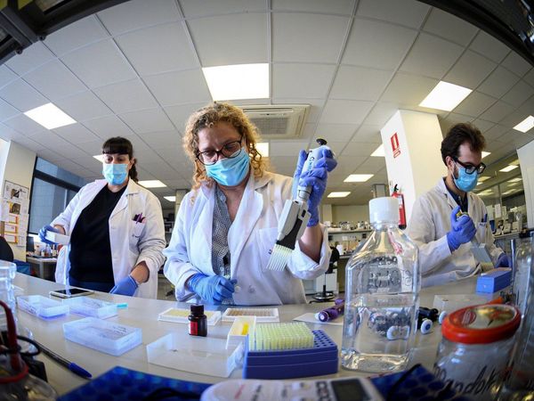Covid-19: Laboratorio Central tiene insumos para 20 días