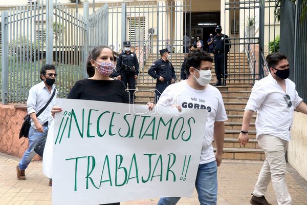 Fuerza laboral disminuyó en 216.000 personas en segundo trimestre