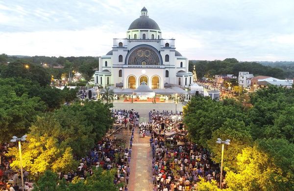 Planes de festividad de Caacupé siguen en pie, pero se definirá en noviembre, dice monseñor Valenzuela - Nacionales - ABC Color