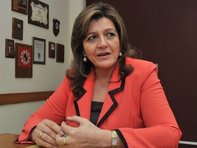 Senadora critica a diputados por rechazar intervención al municipio de Concepción