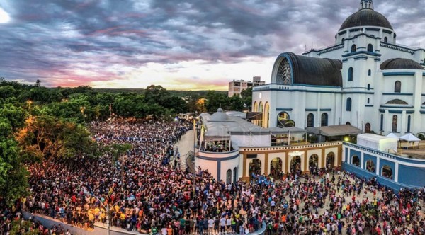 Preparan festividad de Caacupé “por si baje el pico”: víspera reunió a 1.500.000 en 2019 - Noticiero Paraguay