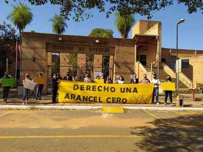 Diputados aprobó Ley de Arancel Cero: 'Haremos todo el lobby posible para que en Senado se apruebe de esa forma', afirma Prono