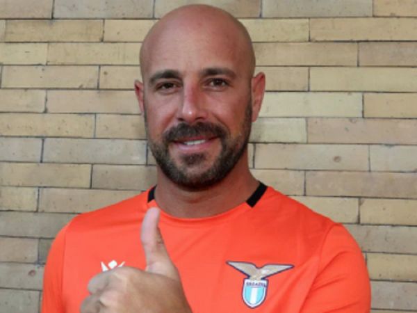 El Lazio oficializa el fichaje de Pepe Reina