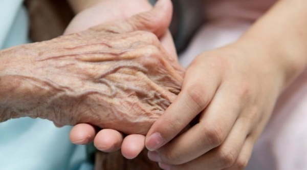 Abuelito falleció sin tener resultados de 3 pruebas por COVID-19 - Noticiero Paraguay