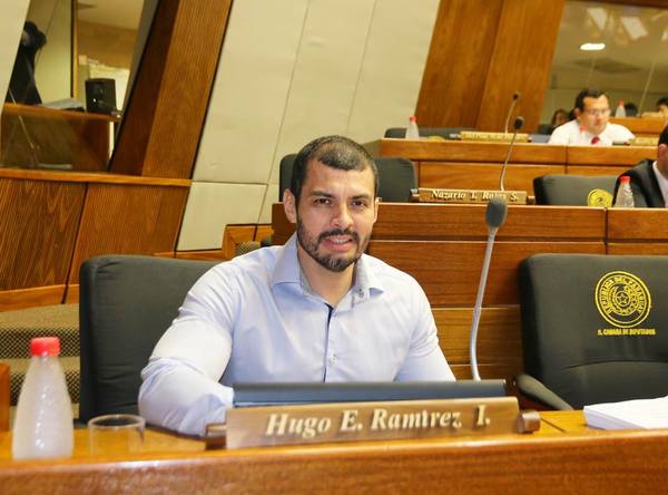 Hugo Ramírez quiere ser el “candidato cicatriz” - El Trueno