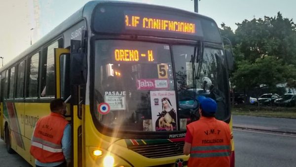 Los buses dejarán de cobrar con dinero en efectivo