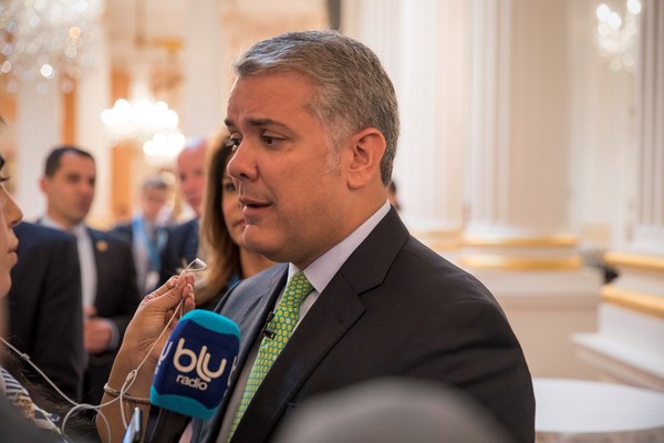 La FLIP revela contratos de Duque para medir opinión de influenciadores - MarketData