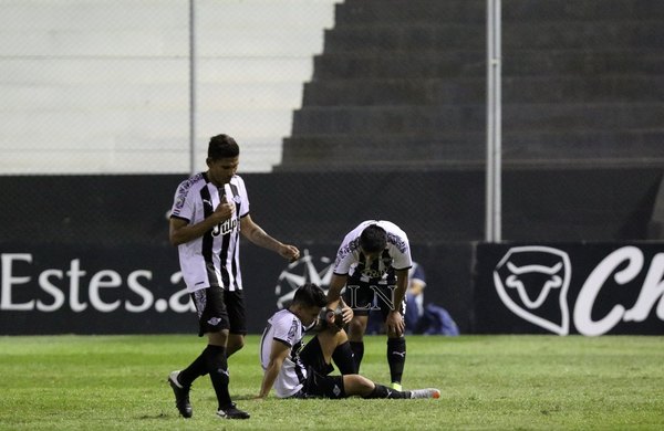 Libertad empata contra Luqueño y se aleja de la punta