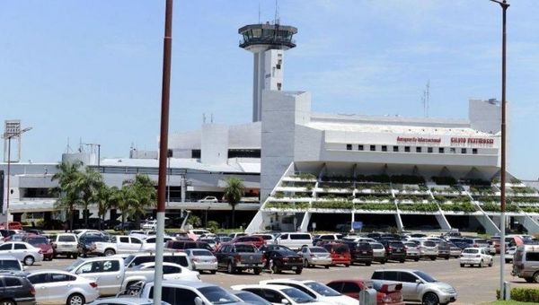 La Dinac exonera temporalmente ciertas tasas aeroportuarias