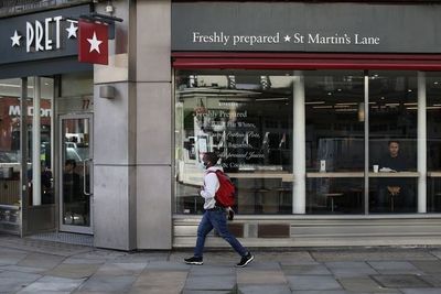 El gobierno británico quiere que los trabajadores vuelvan a las oficinas - Mundo - ABC Color