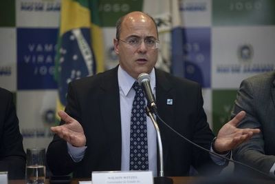 Tribunal destituye al gobernador de Río de Janeiro, por sospechas de corrupción en medio de la pandemia - Mundo - ABC Color